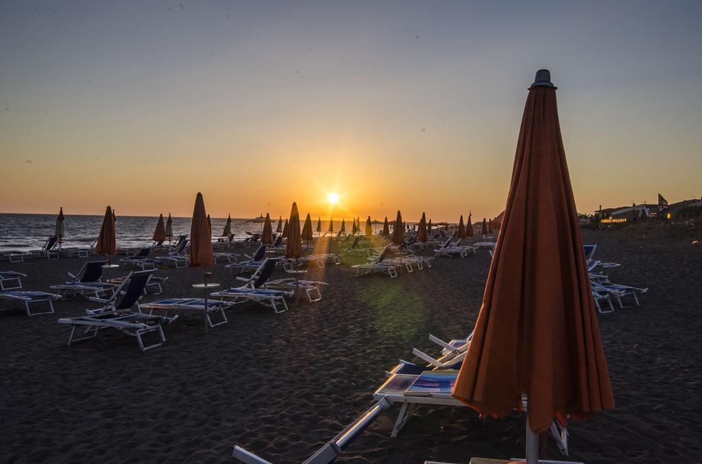 Отель Torre Del Sole Тарквиния Экстерьер фото